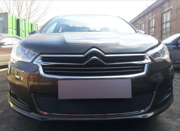 Защита радиатора "Standart" Citroen C4 седан (2013-2016) чёрная купить недорого с доставкой в Калининград